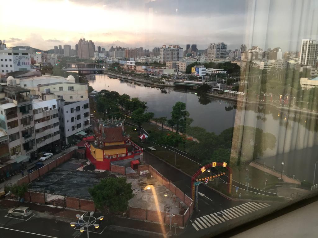 Bazhong Sentosa Hotel Kaohsiung Buitenkant foto