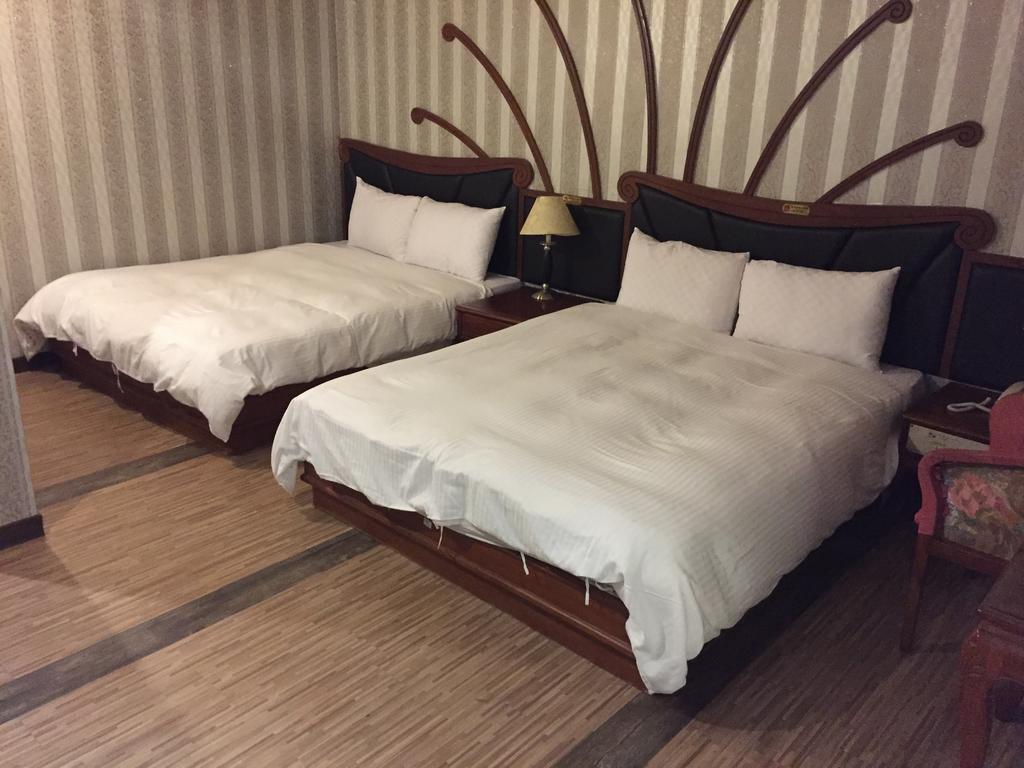 Bazhong Sentosa Hotel Kaohsiung Buitenkant foto